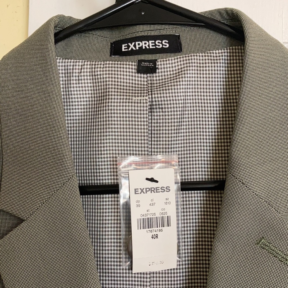 Express Blazer - Picture 3 of 4